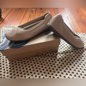Cloudsteppers by Clarks carly wish ballet flats size 8.5 wide